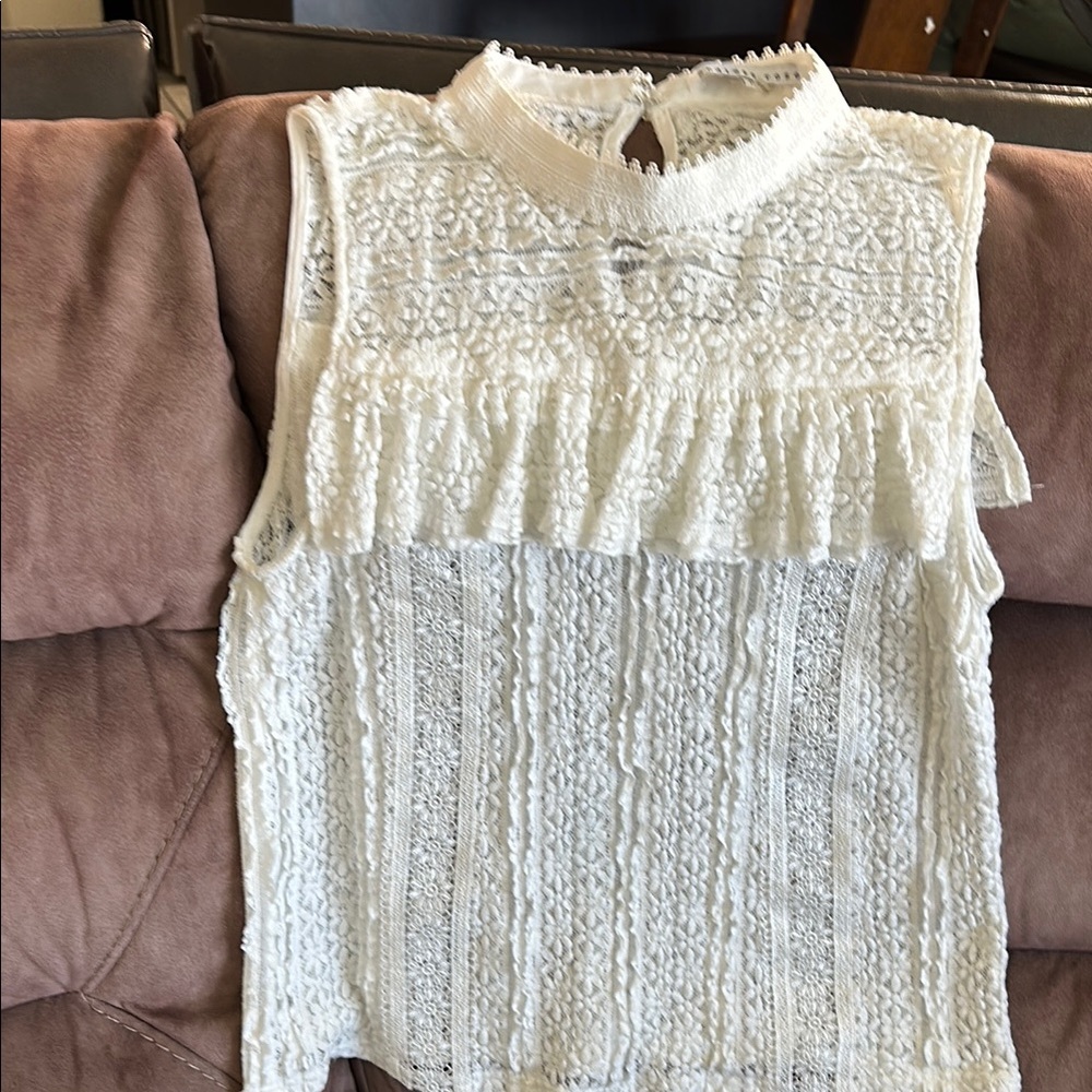 Endless Rose White Sleeveless Ruffled Blouse like new